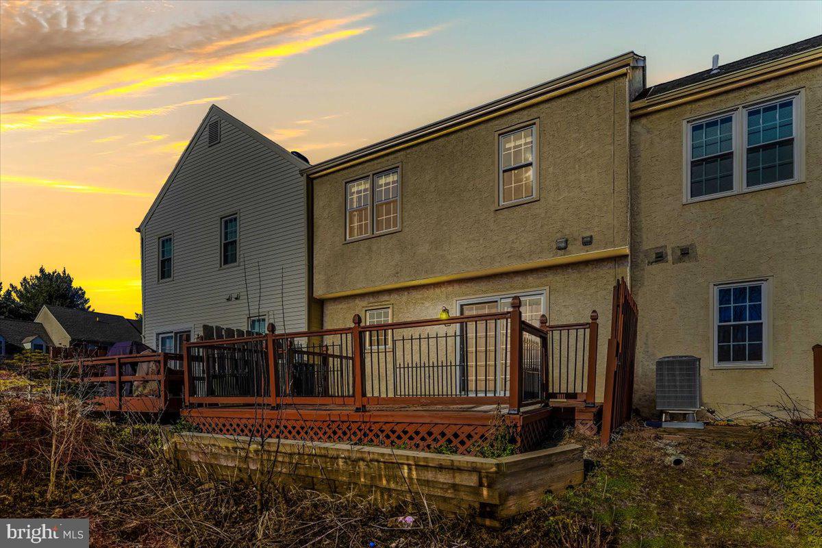 PICKERING POINTE - Residential Lease