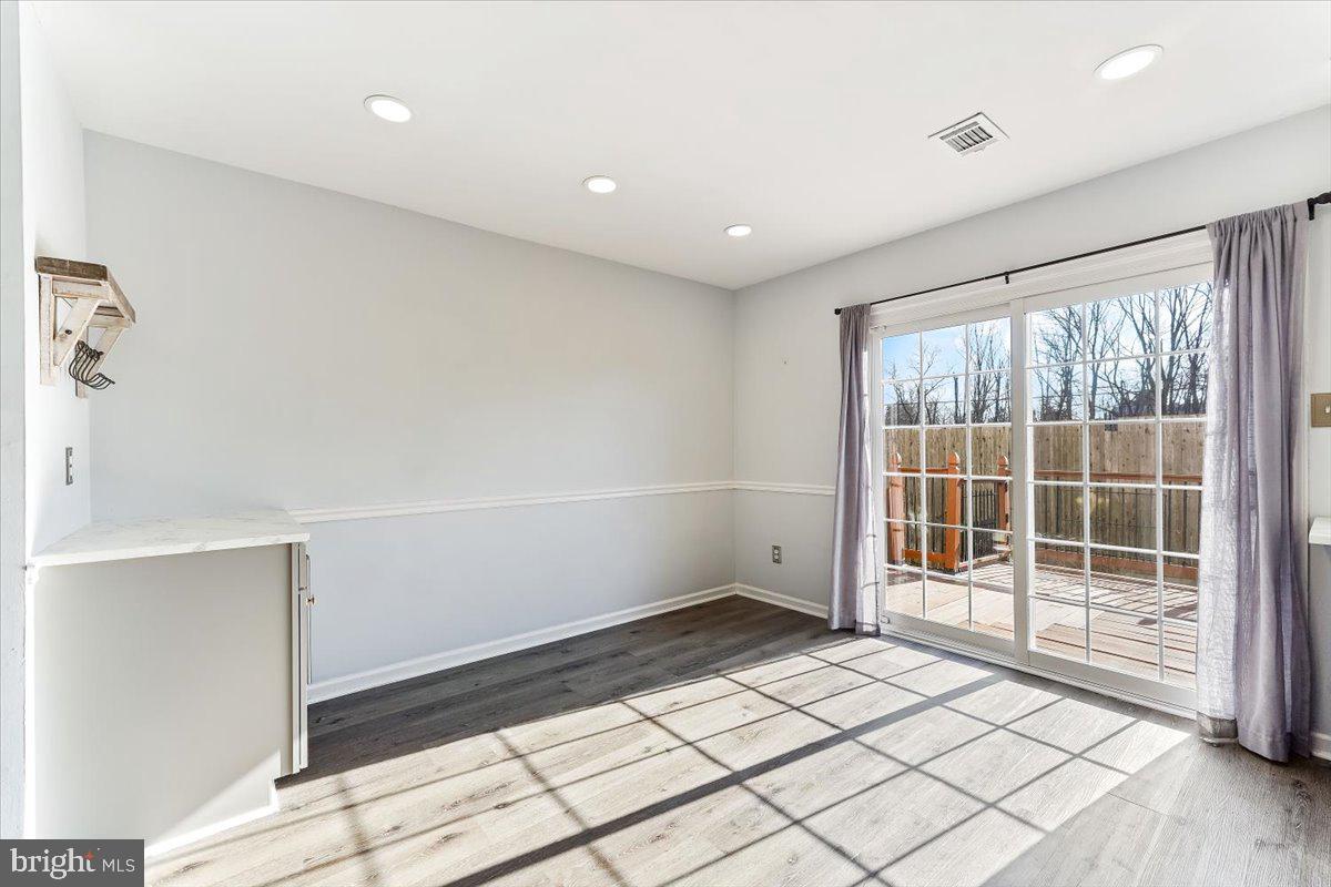 PICKERING POINTE - Residential Lease