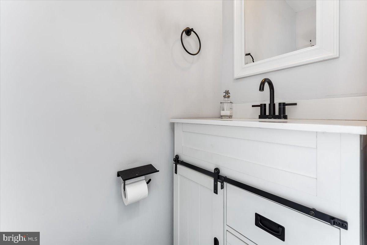 PICKERING POINTE - Residential Lease