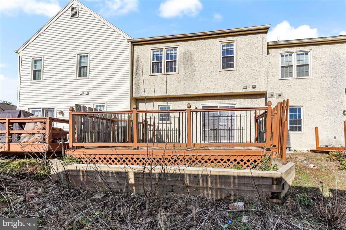 PICKERING POINTE - Residential Lease