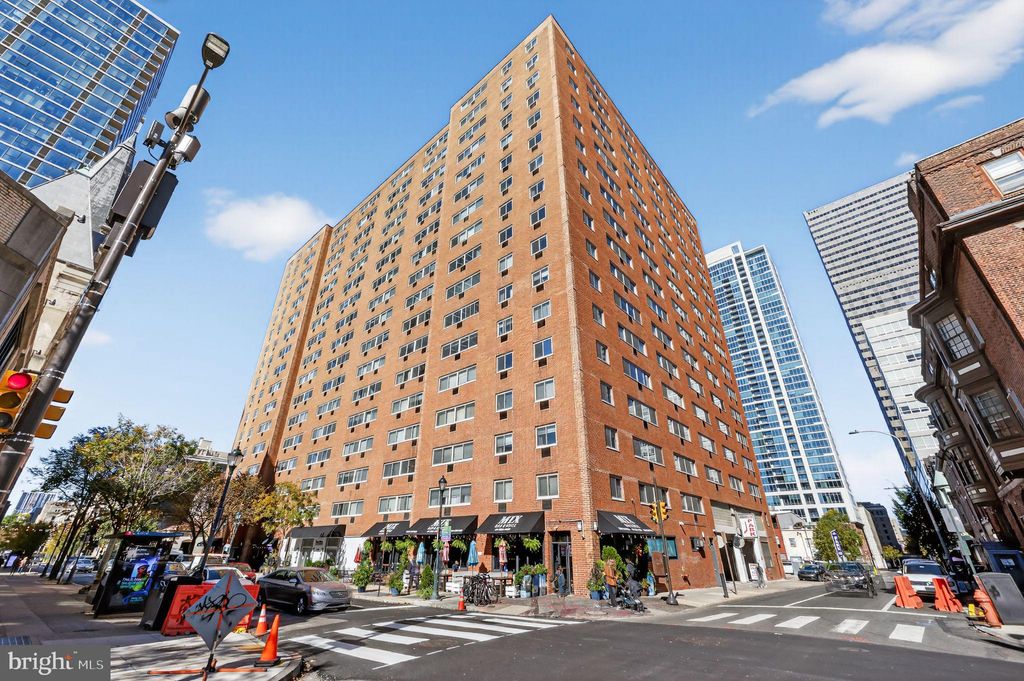 Photo of 2101 - 17 Chestnut Street #1121, PHILADELPHIA, PA 19103 (MLS # PAPH2552808)