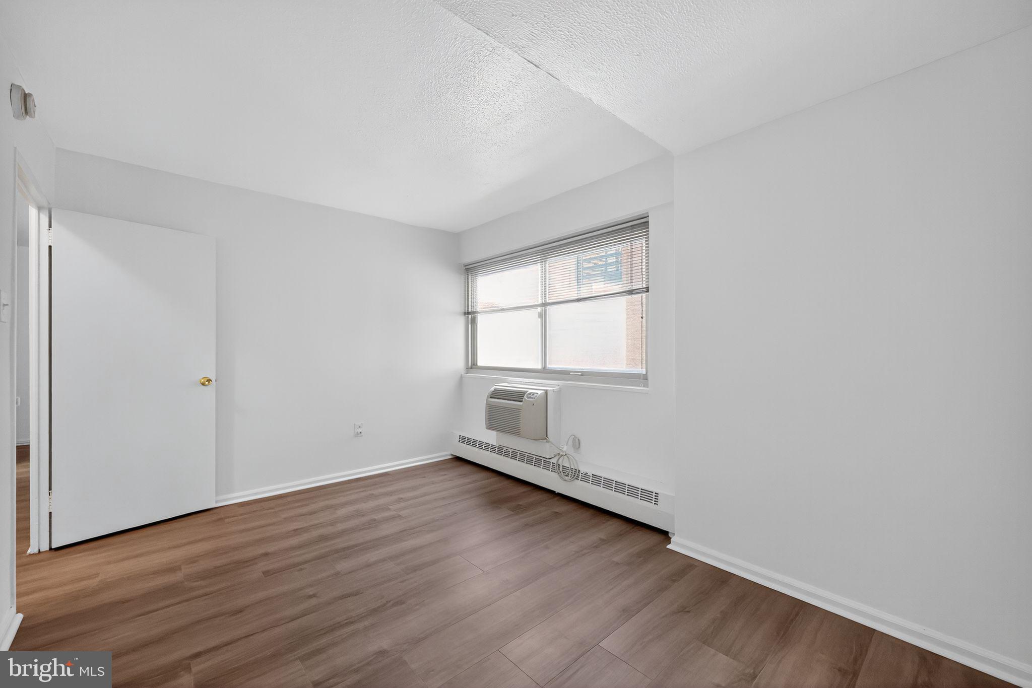 PHILADELPHIA - Residential Lease