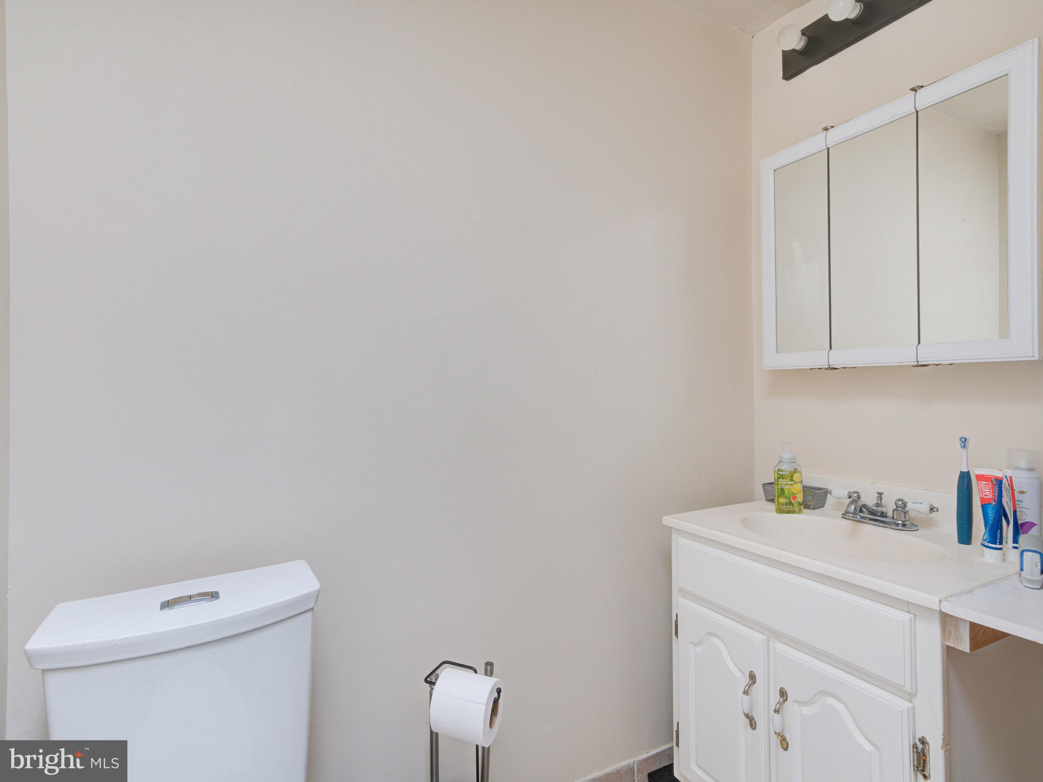 EAST KENSINGTON - Residential