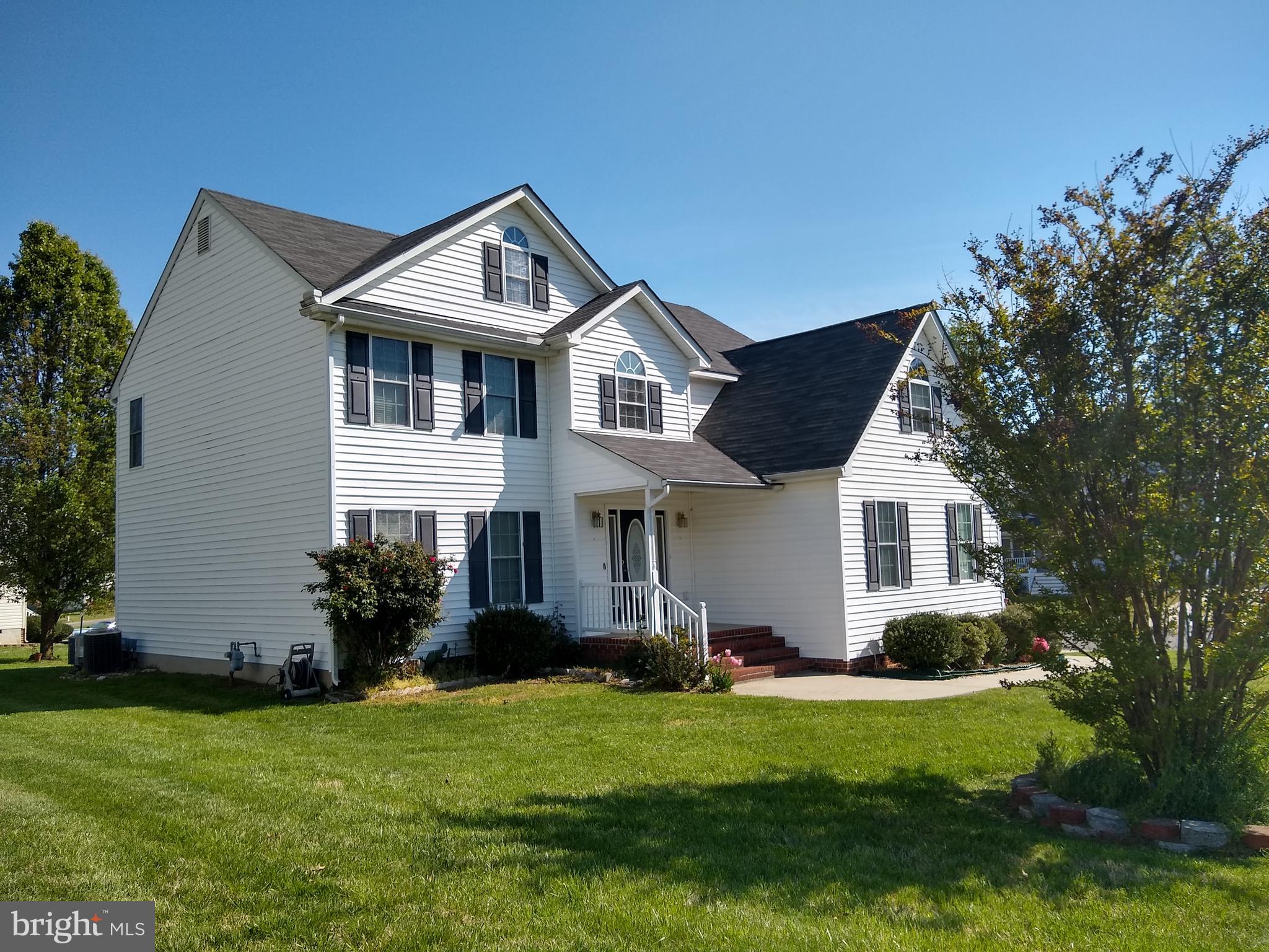 FOXBORO DOWNS - Residential