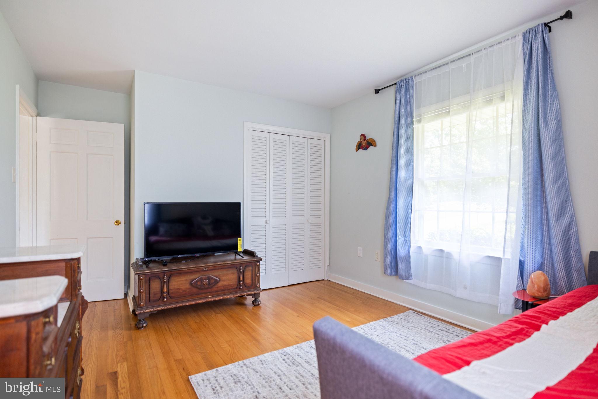 ROSEMONT - Residential