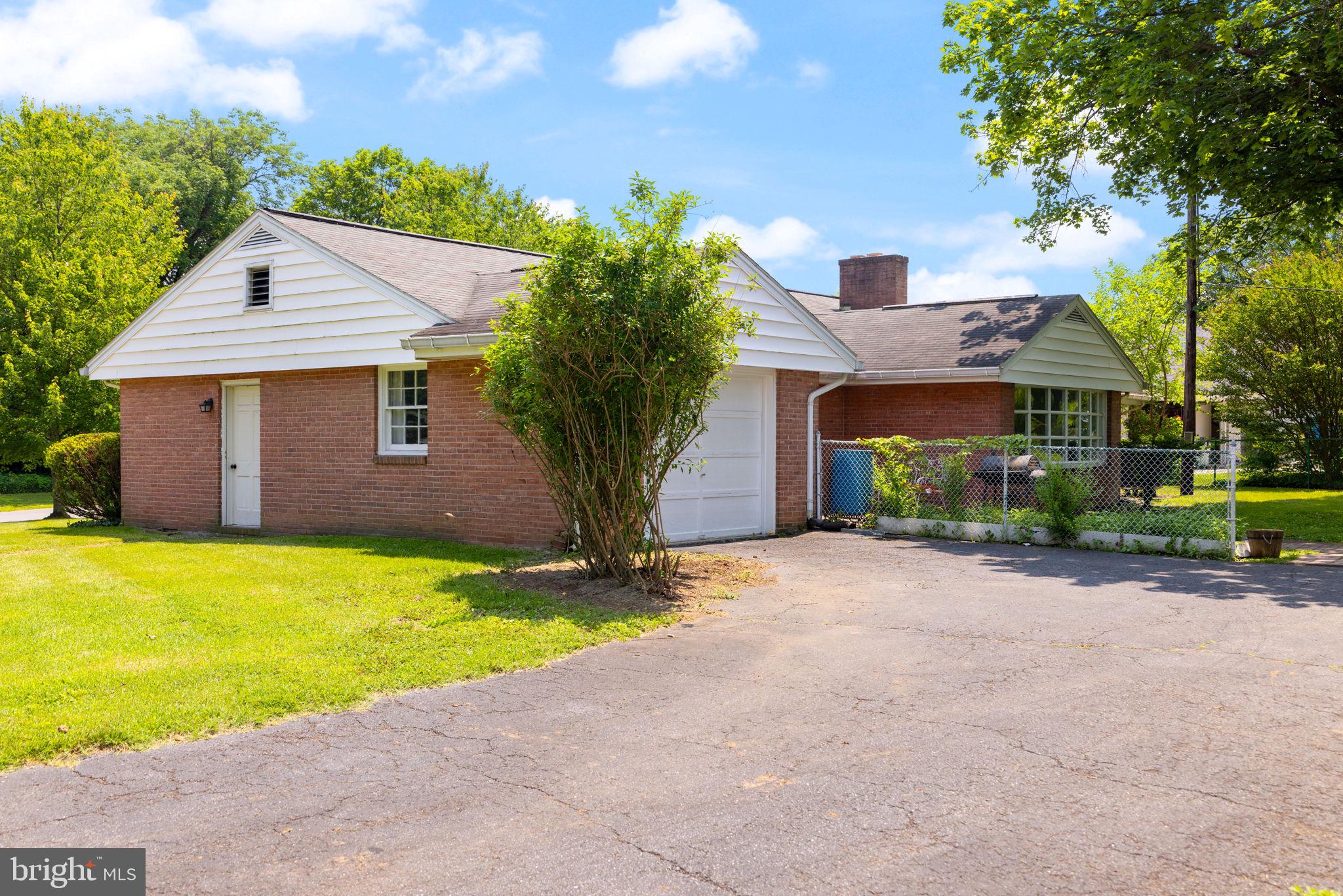 ROSEMONT - Residential