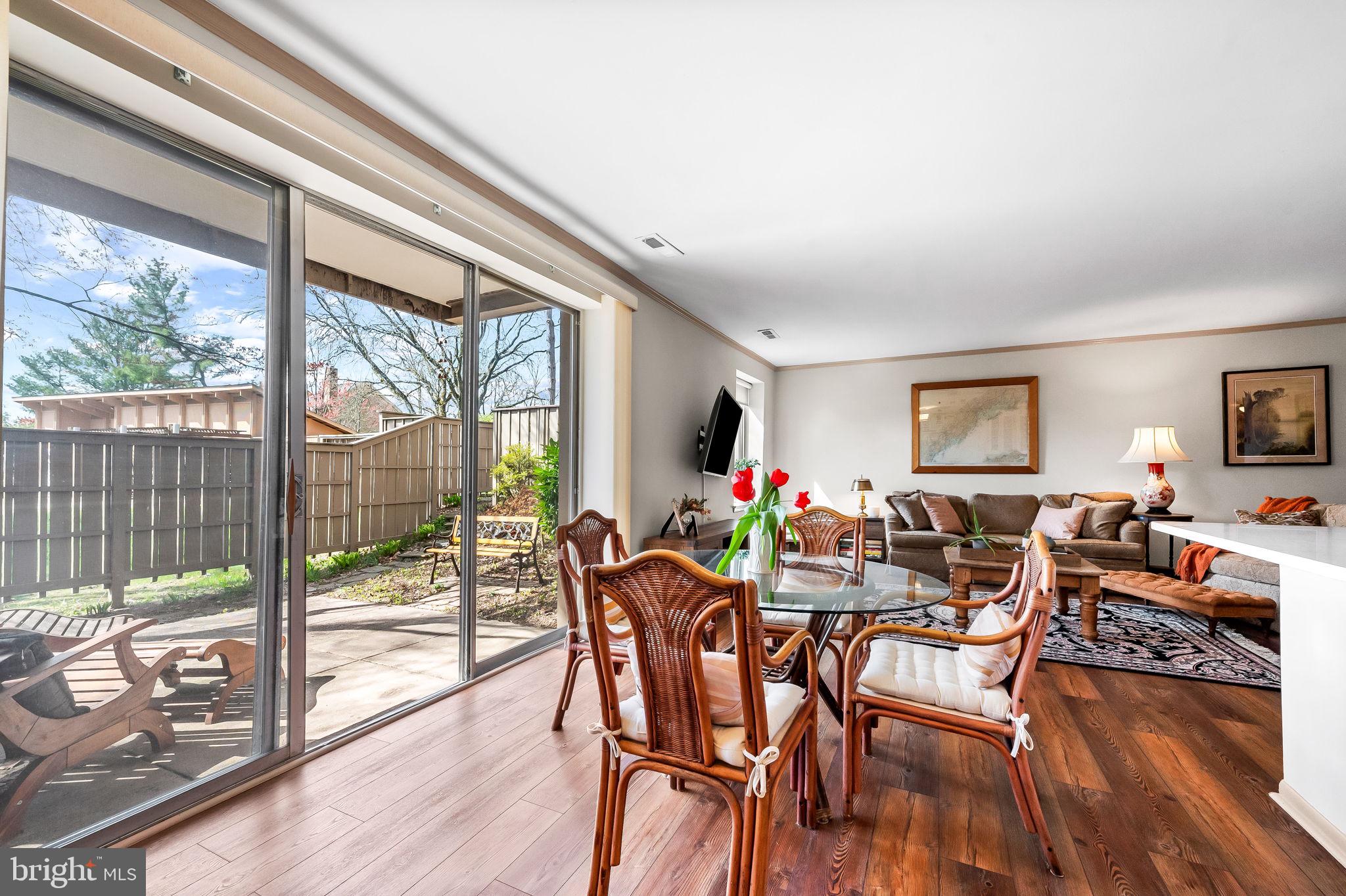 CROSS KEYS - Residential