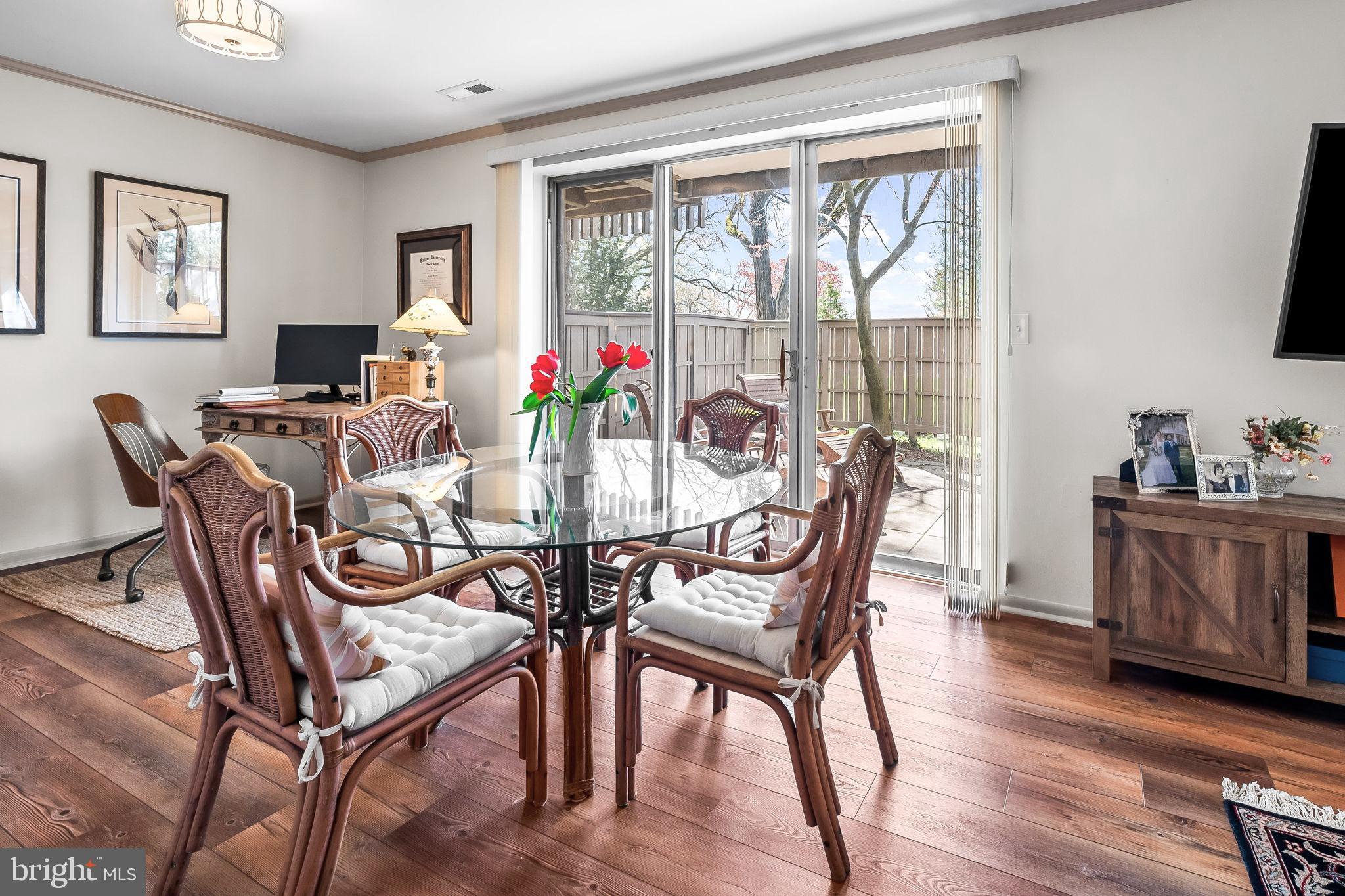 CROSS KEYS - Residential