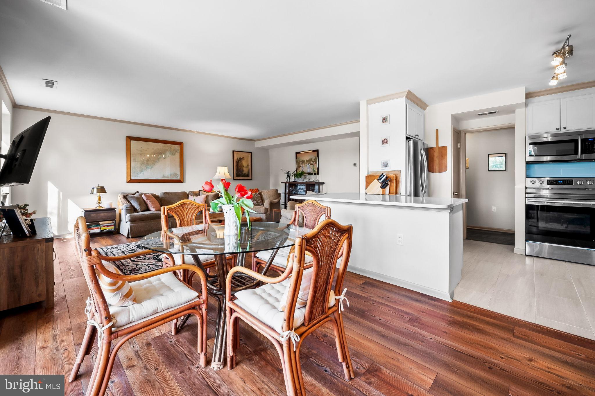 CROSS KEYS - Residential