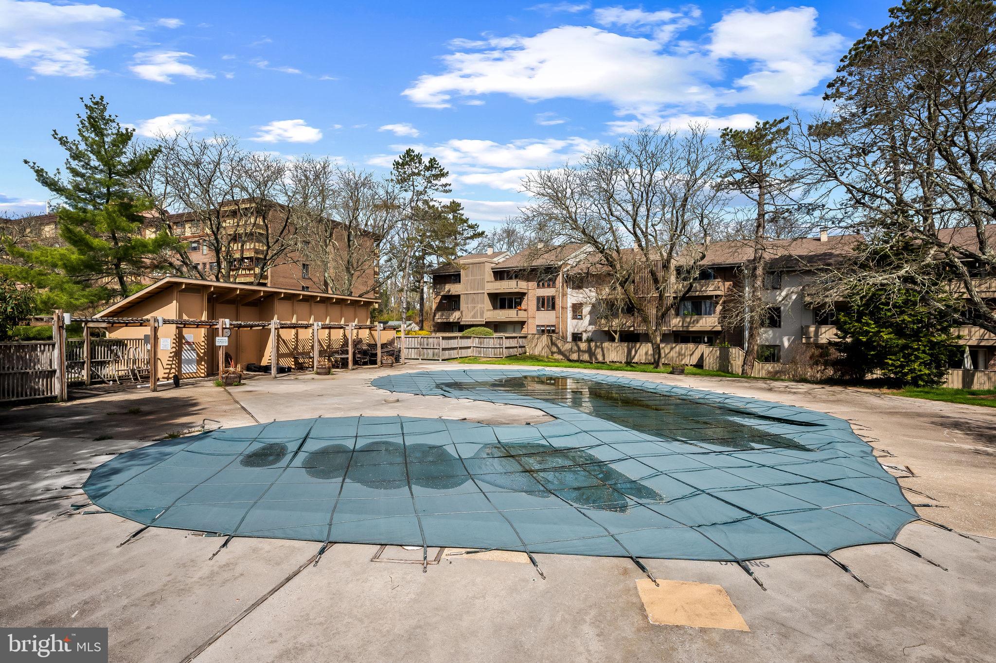 CROSS KEYS - Residential