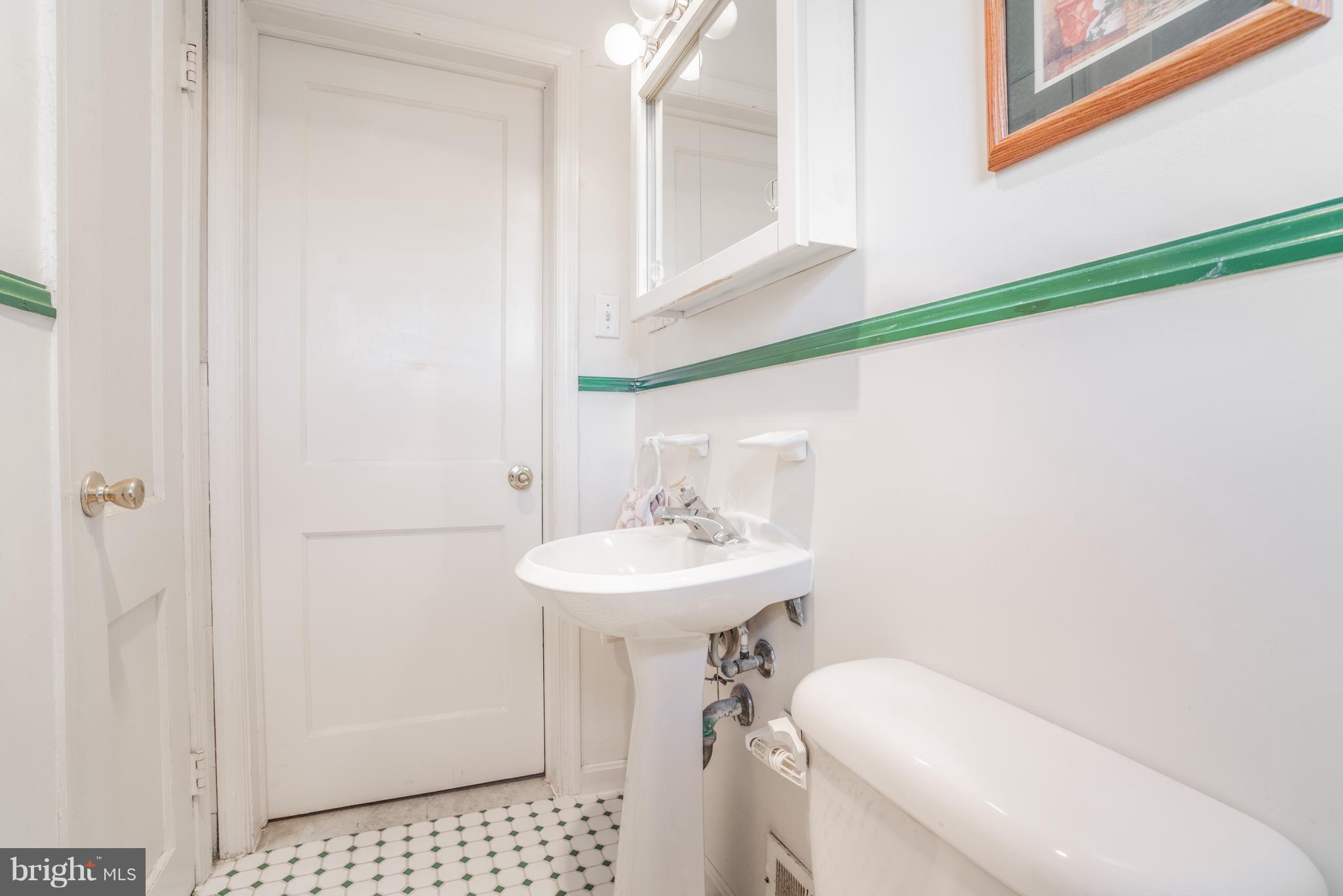 MIDDLESEX - Residential