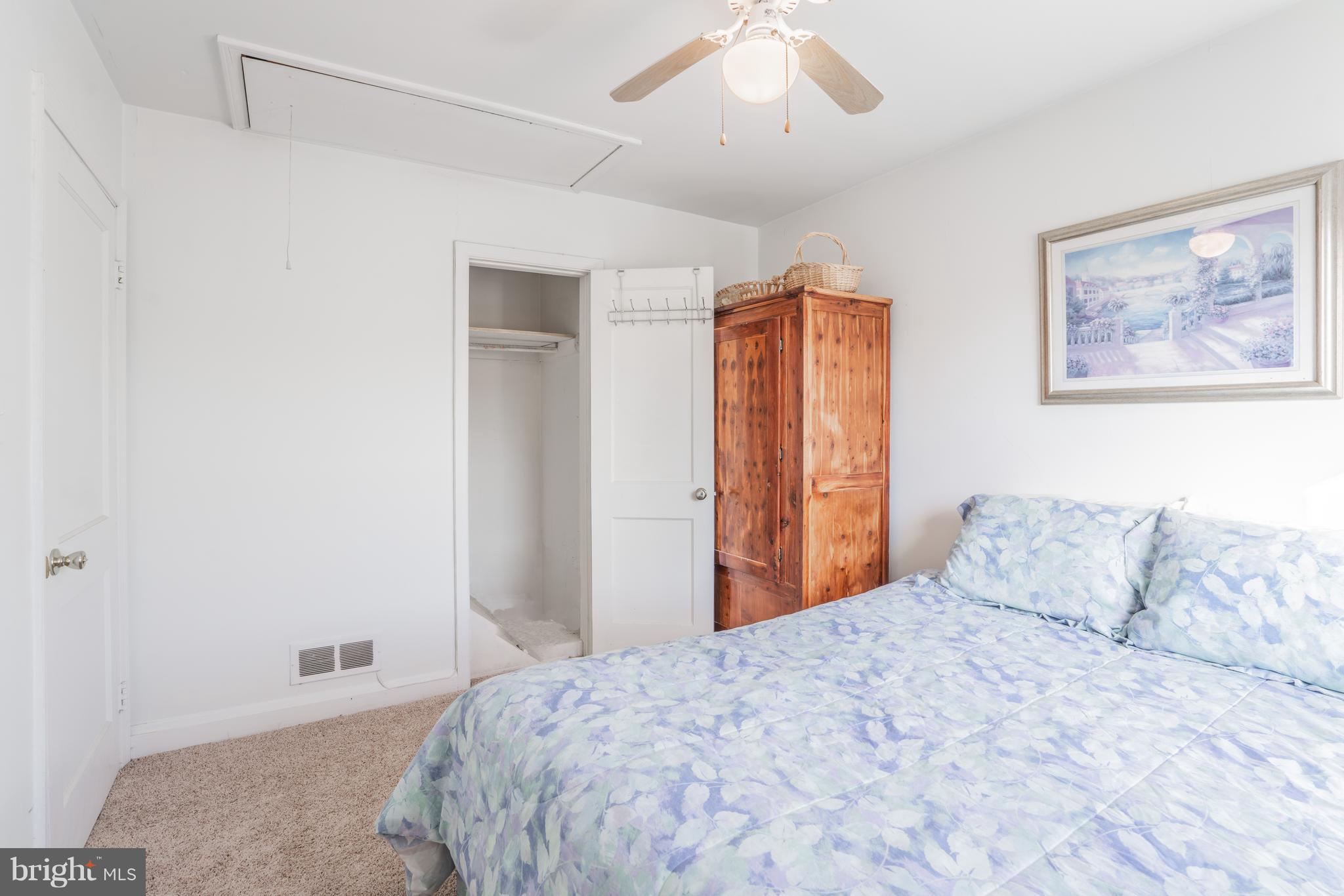 MIDDLESEX - Residential