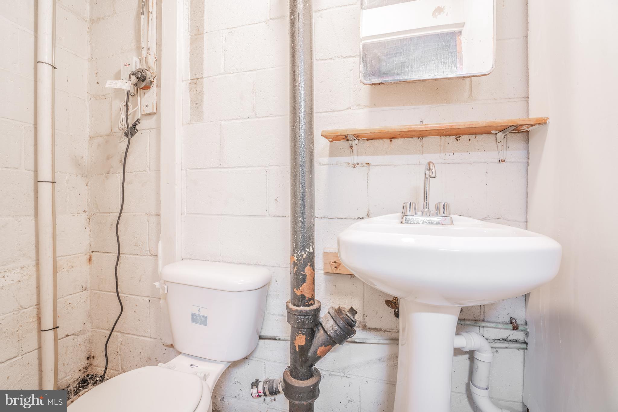 MIDDLESEX - Residential