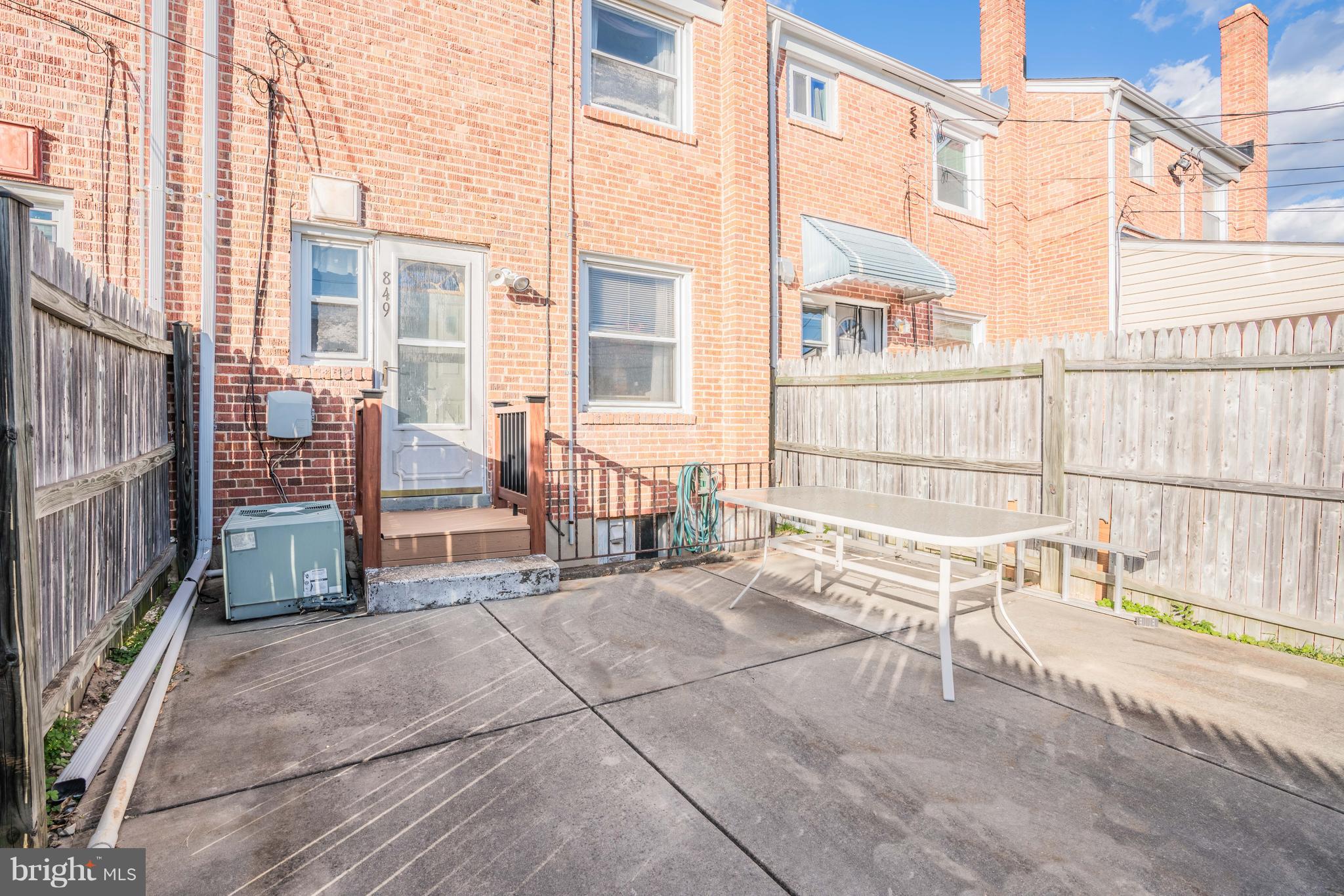 MIDDLESEX - Residential