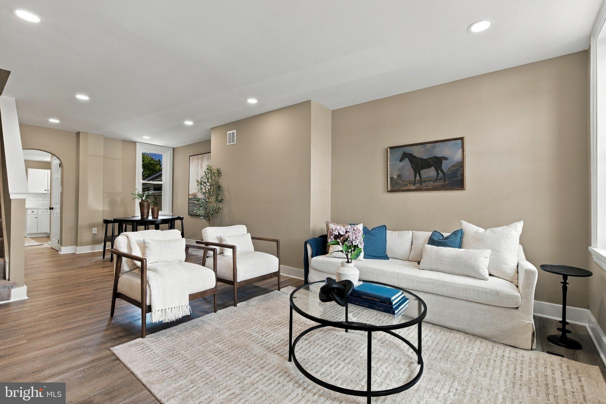122 N 8TH STREET