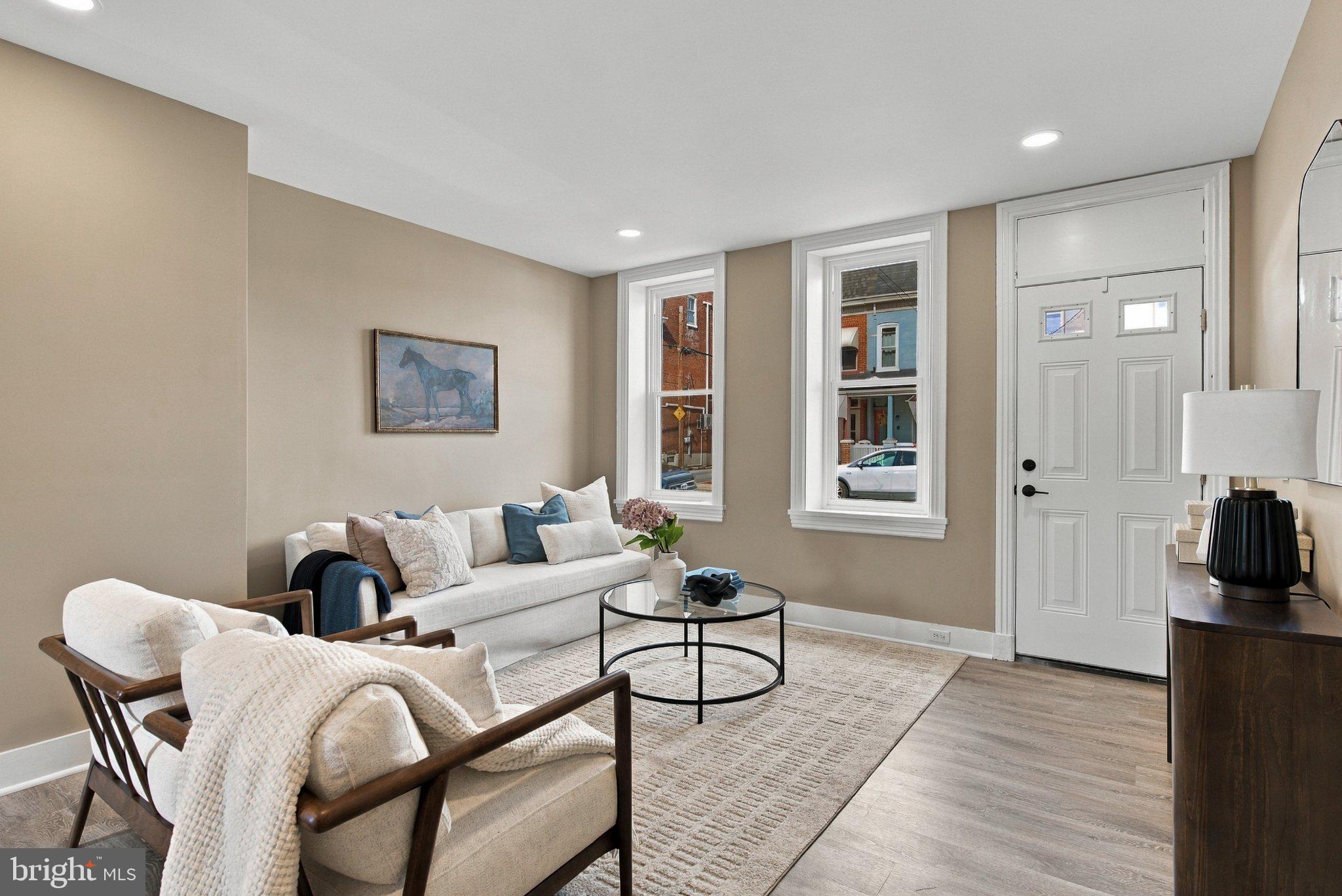 122 N 8TH STREET