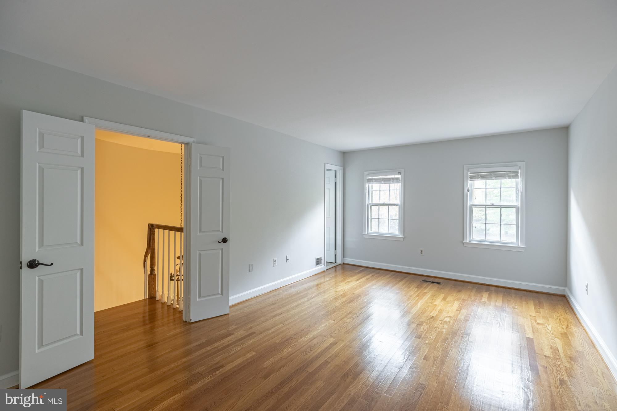 FOREST HILLS - Residential Lease