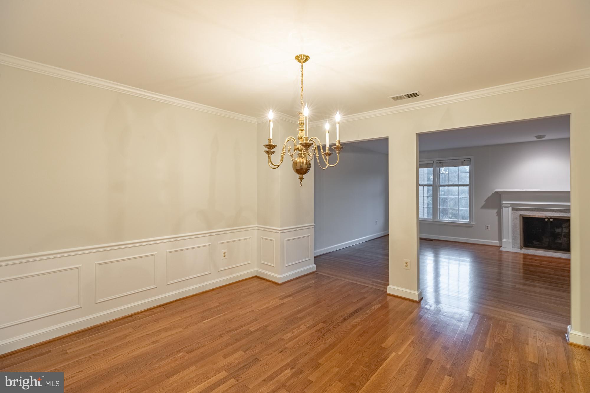 FOREST HILLS - Residential Lease