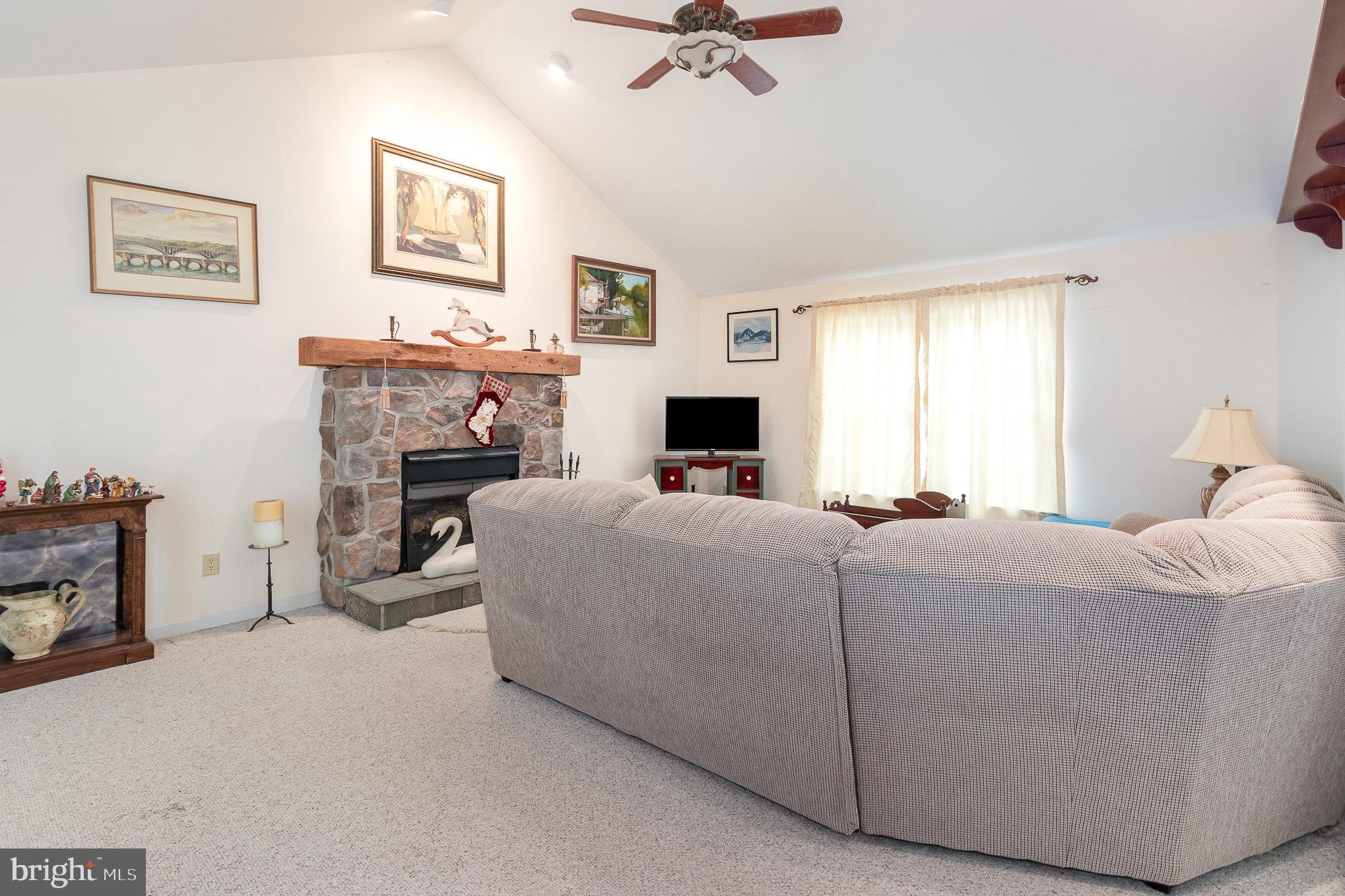4229 ROUNDTOP ROAD