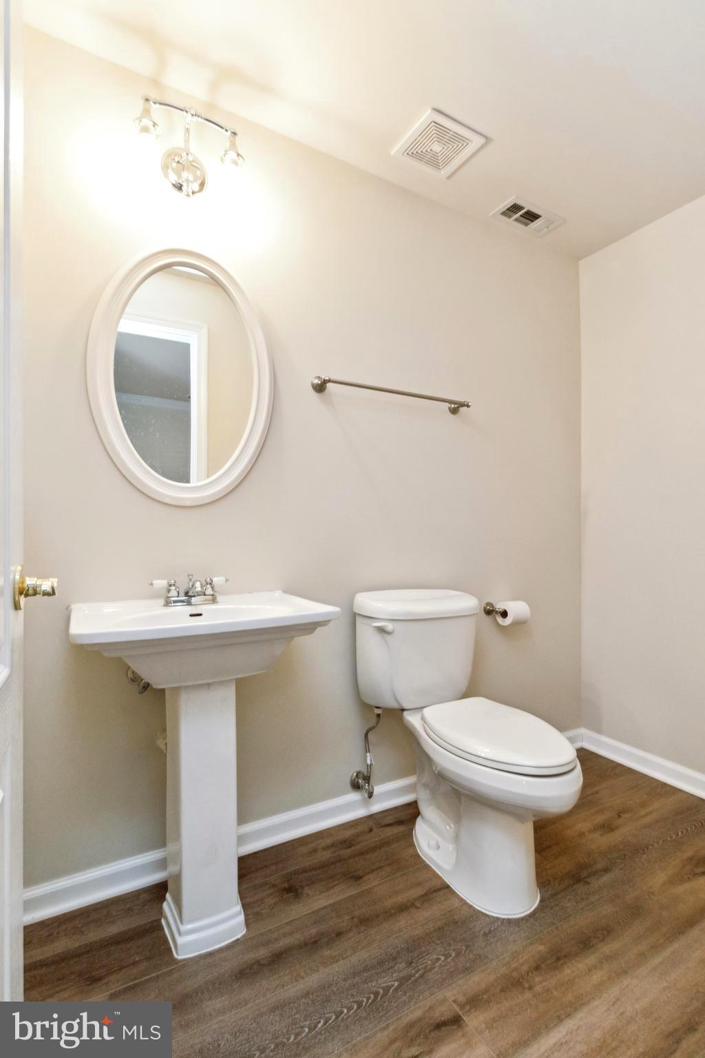 HAYMARKET STATION - Residential