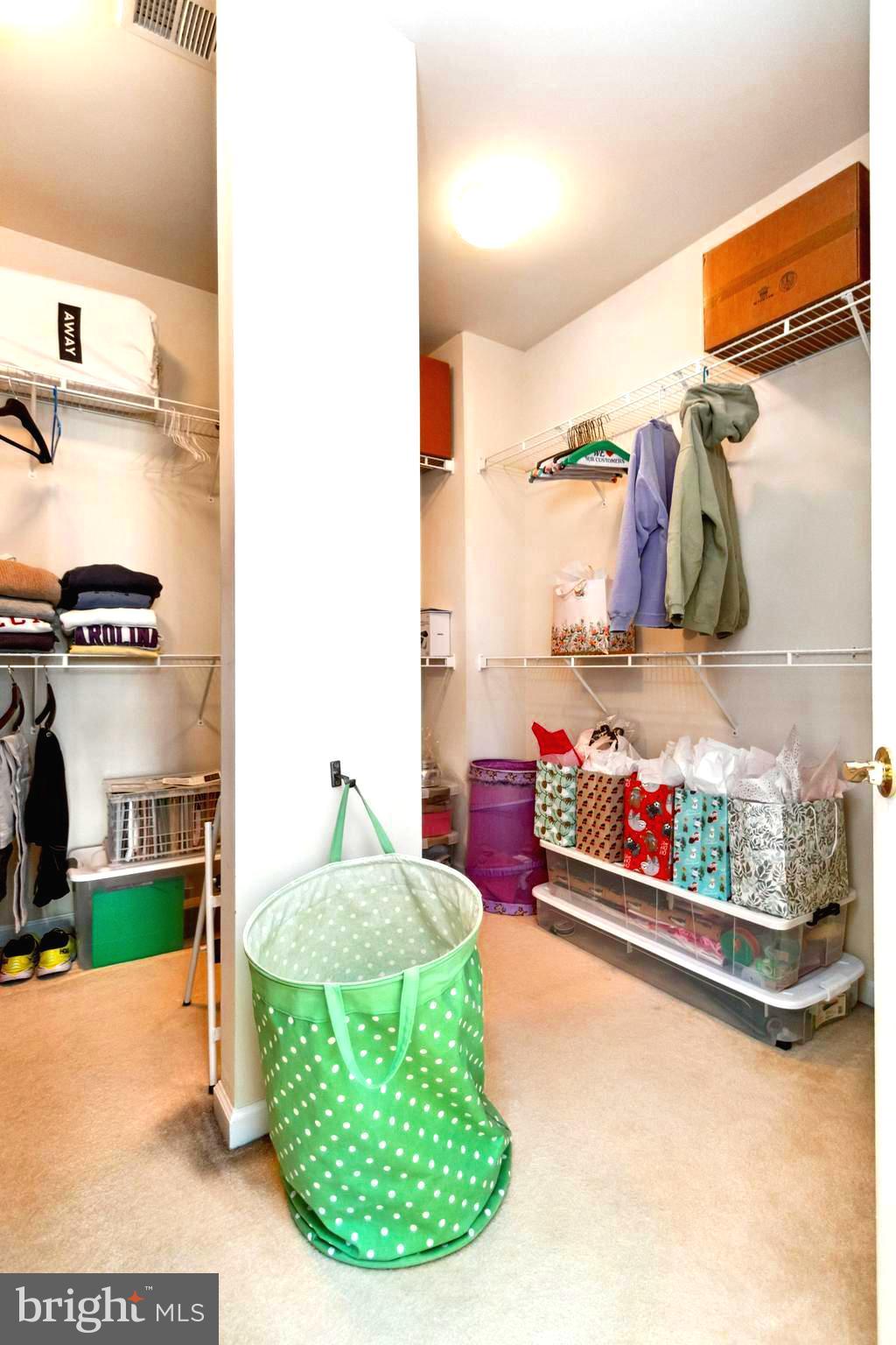 HAYMARKET STATION - Residential