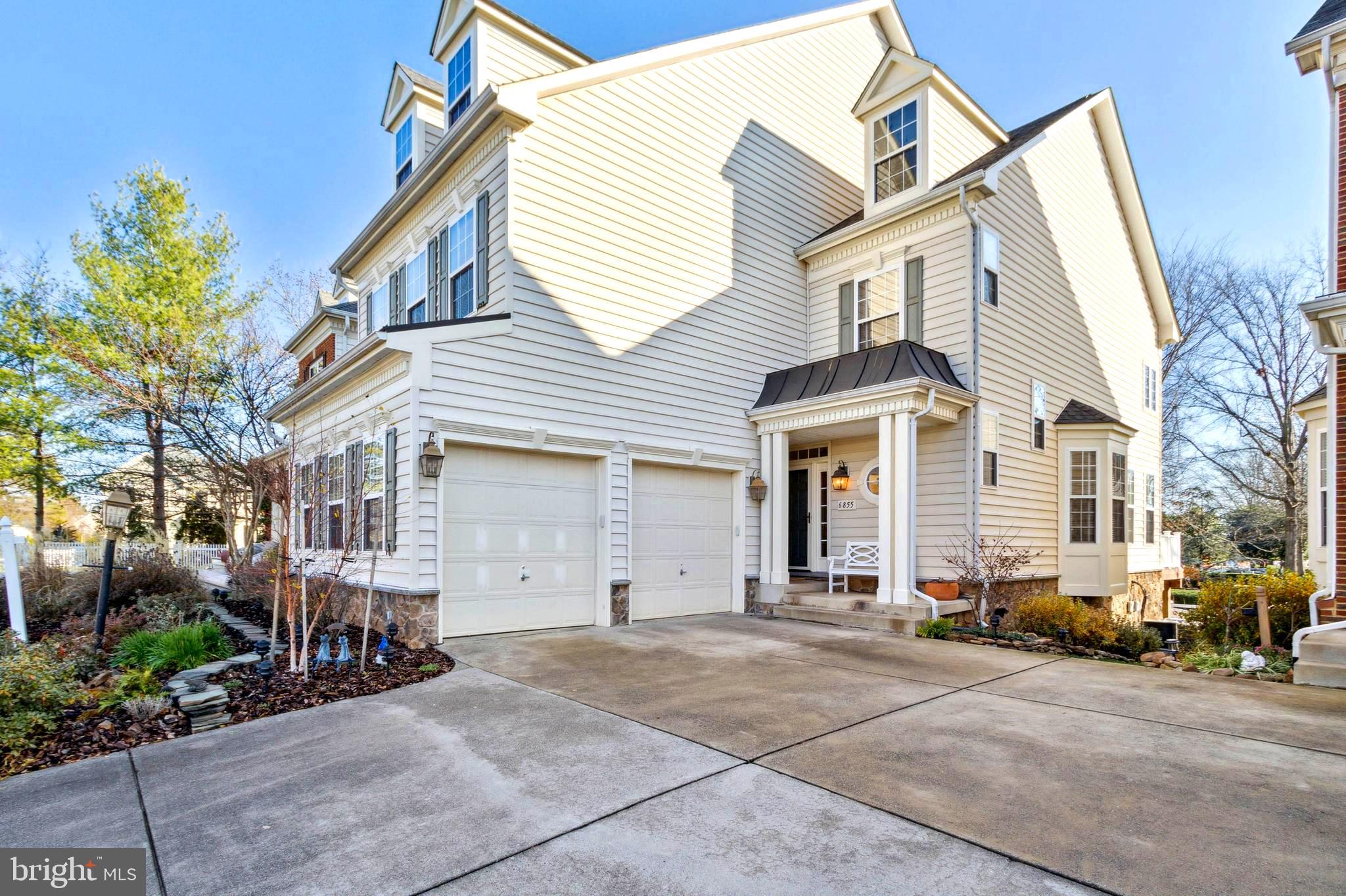 HAYMARKET STATION - Residential