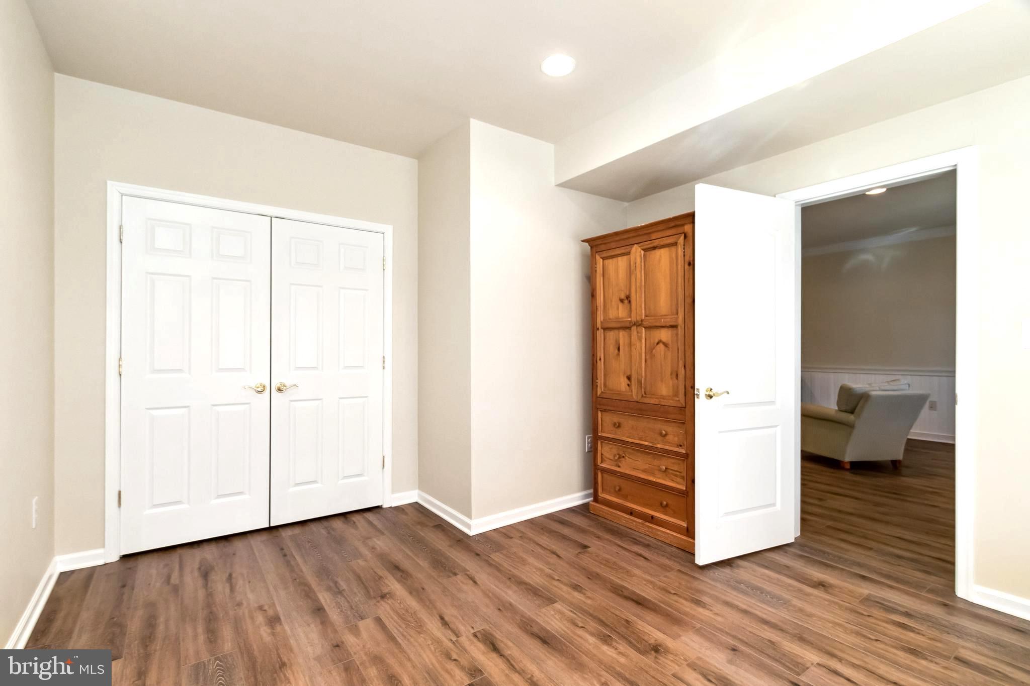 HAYMARKET STATION - Residential