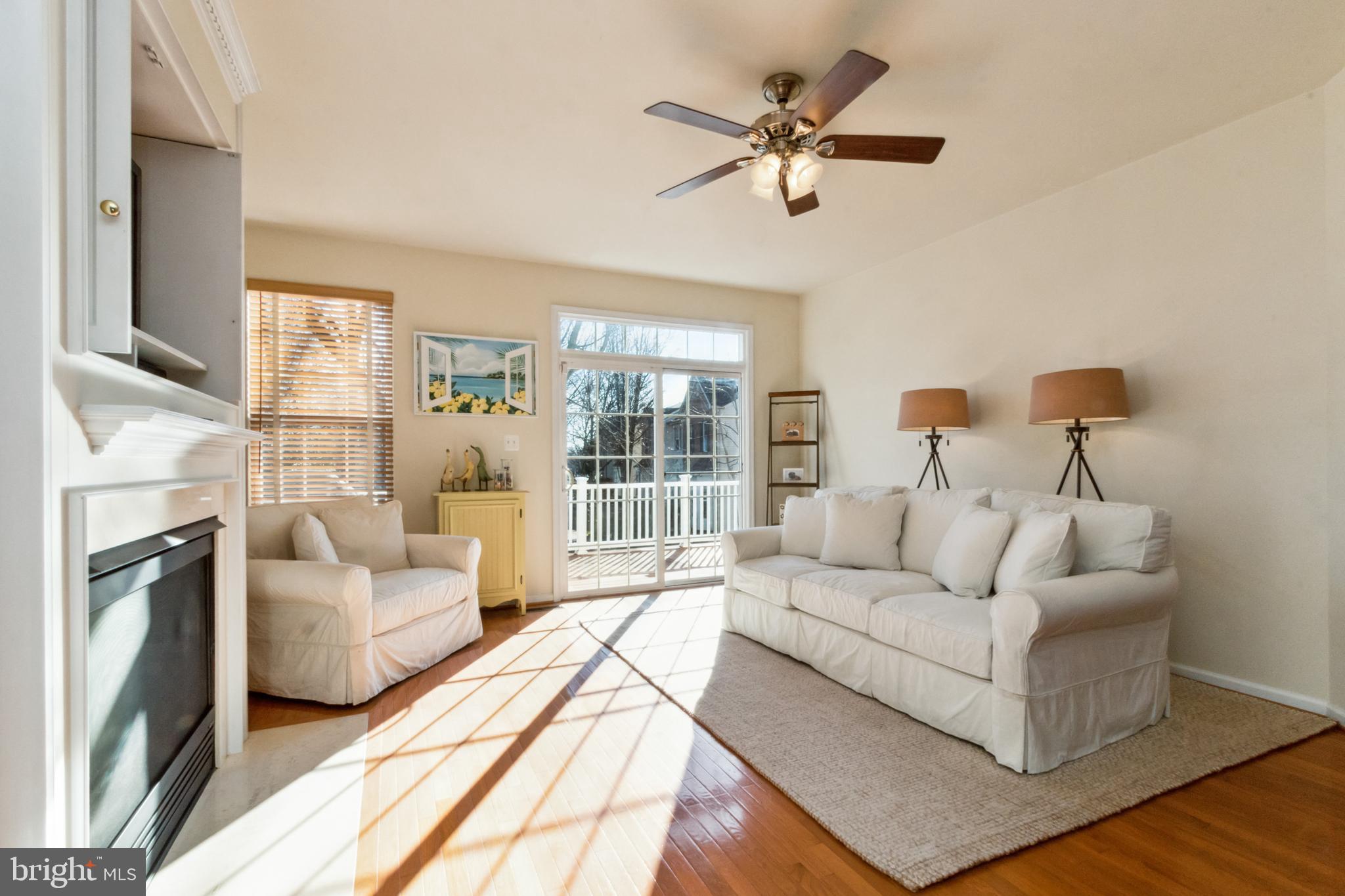 HAYMARKET STATION - Residential