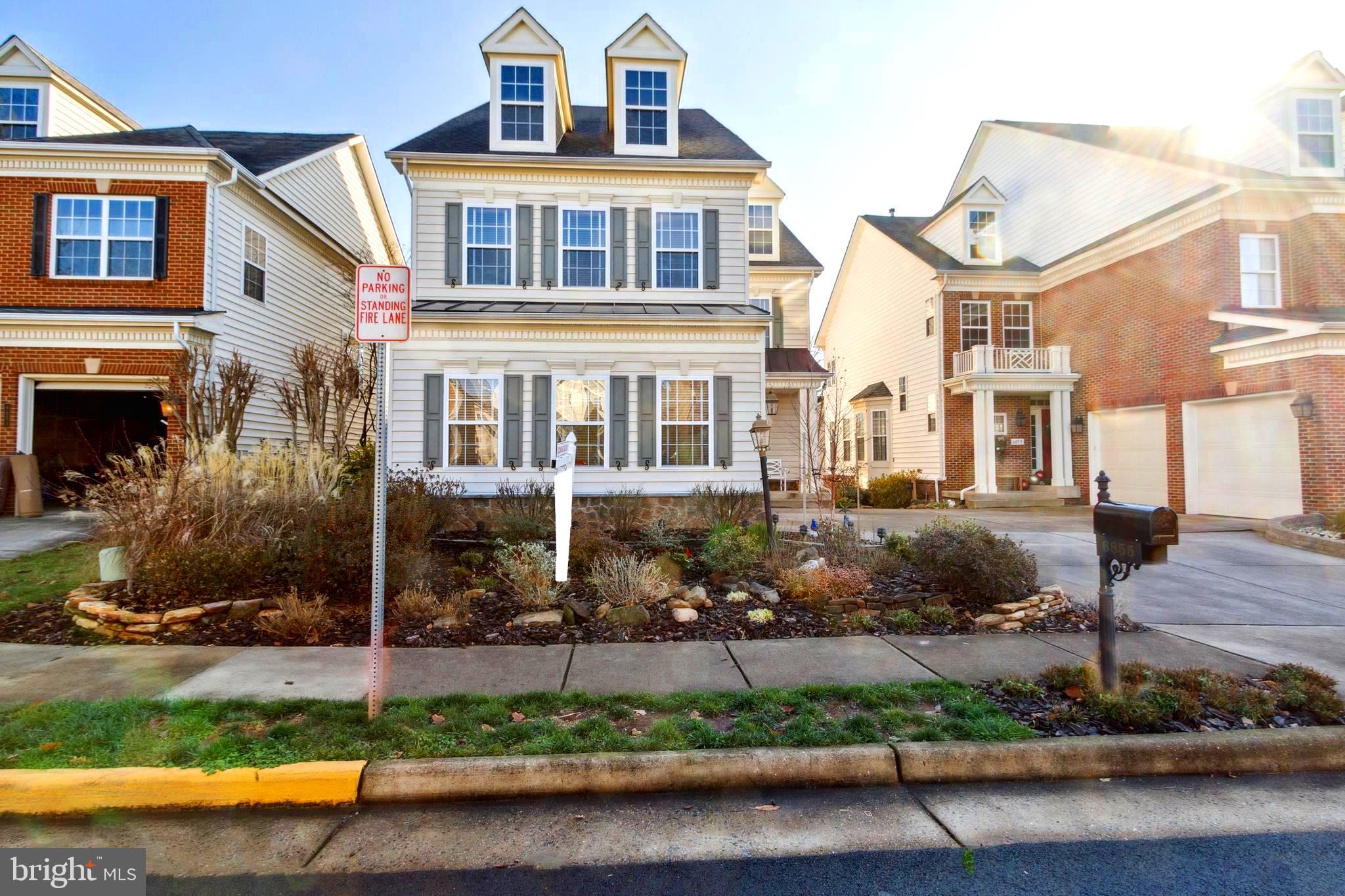 HAYMARKET STATION - Residential