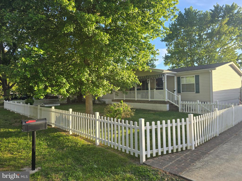 Photo of 28316 Chippewa Avenue, MILLSBORO, DE 19966 (MLS # DESU2110818)