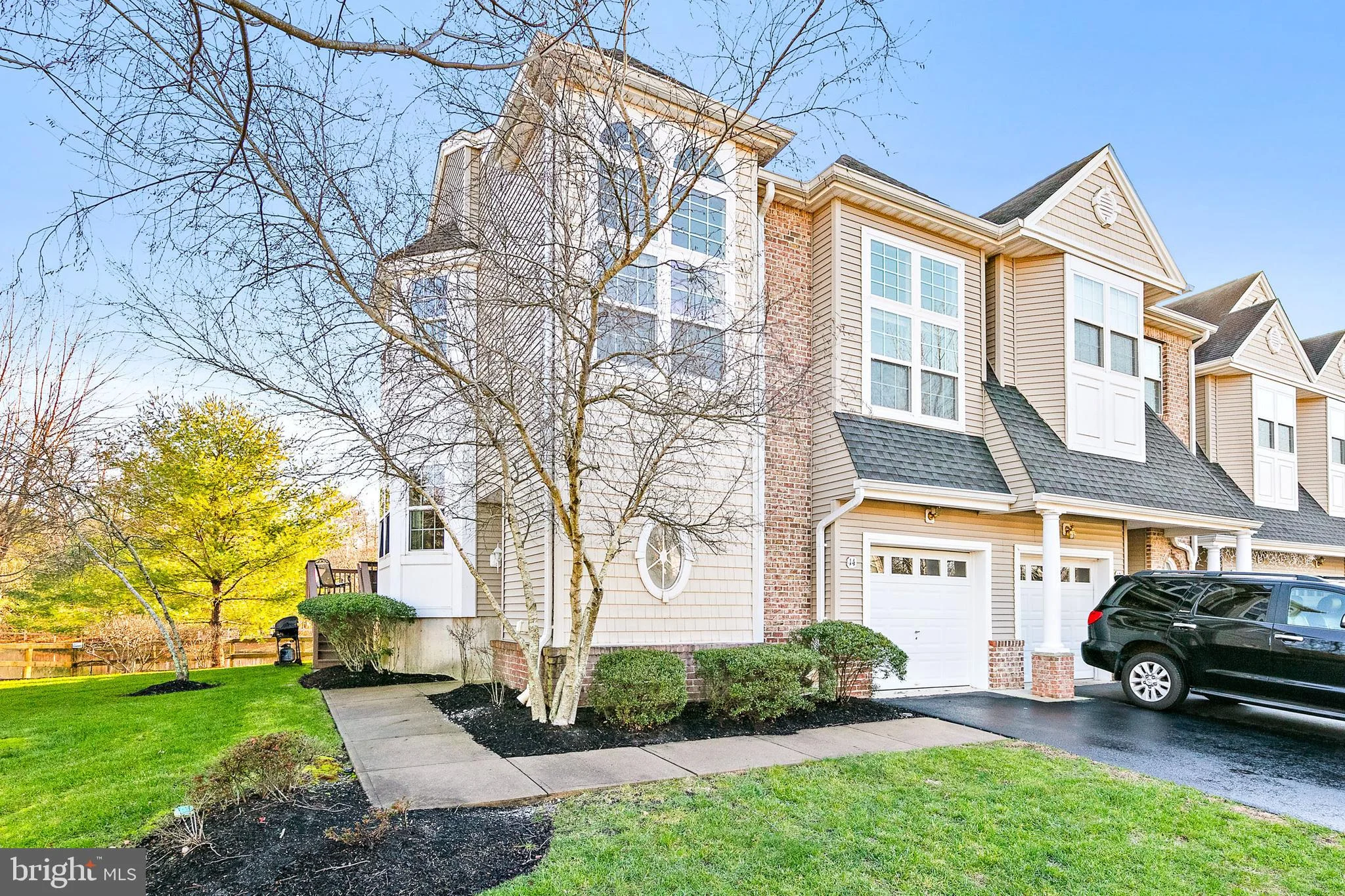 14 ISLAND BREEZE Ct