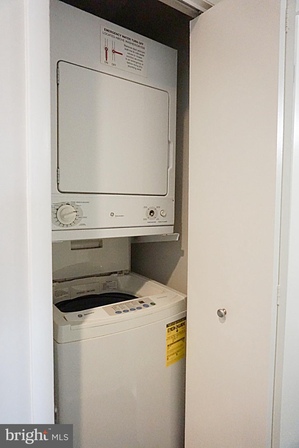 THE CHASE AT BETHESDA - Residential Lease