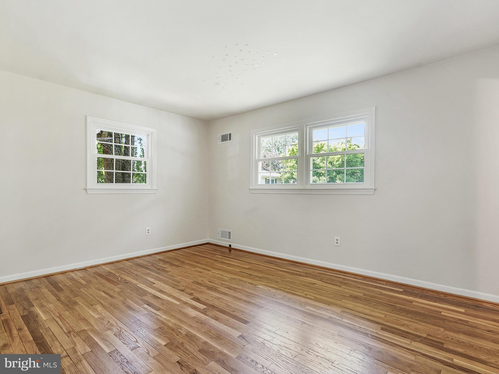 MILL CREEK TOWNE - Residential