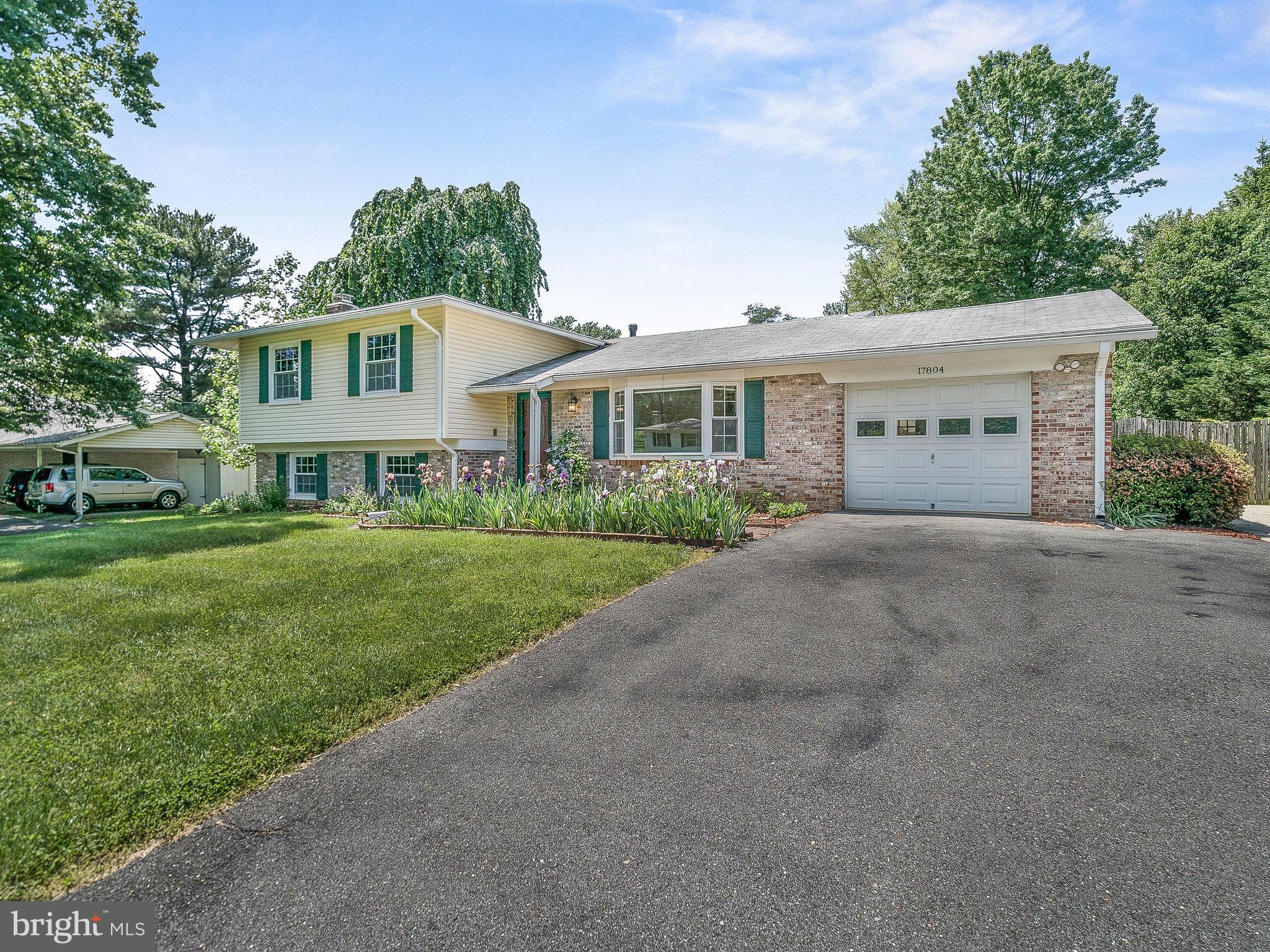 MILL CREEK TOWNE - Residential