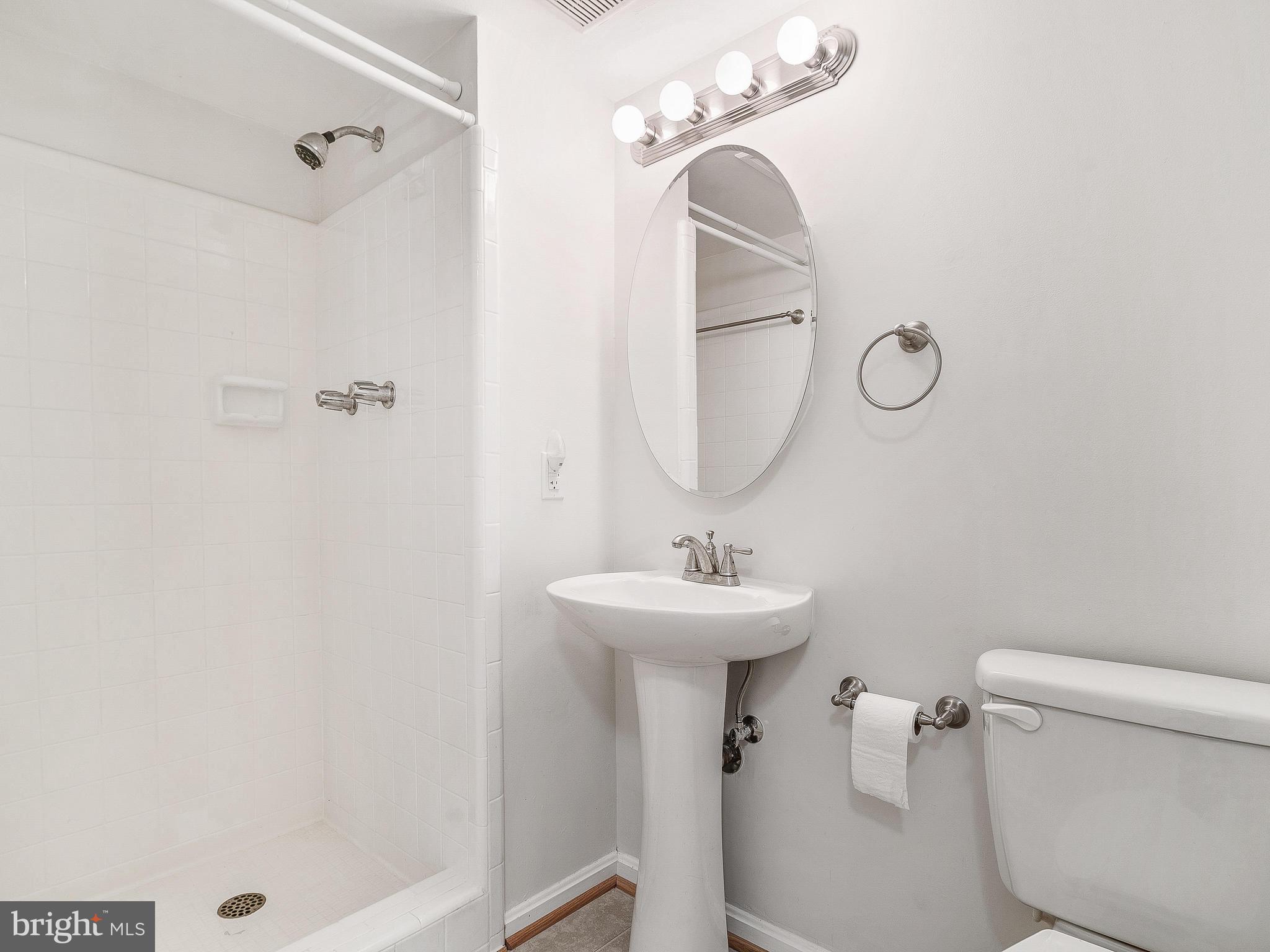 MILL CREEK TOWNE - Residential