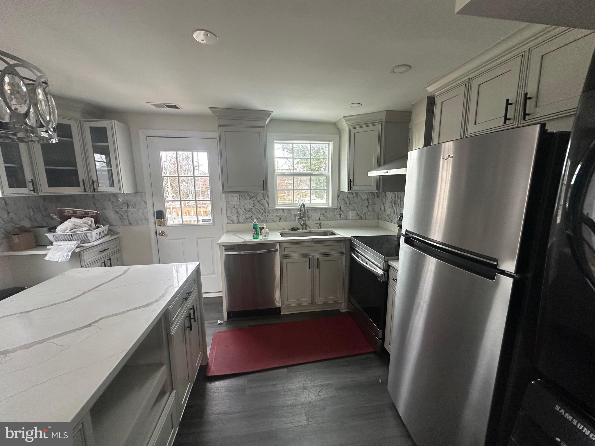 CAPITOL HEIGHTS - Residential