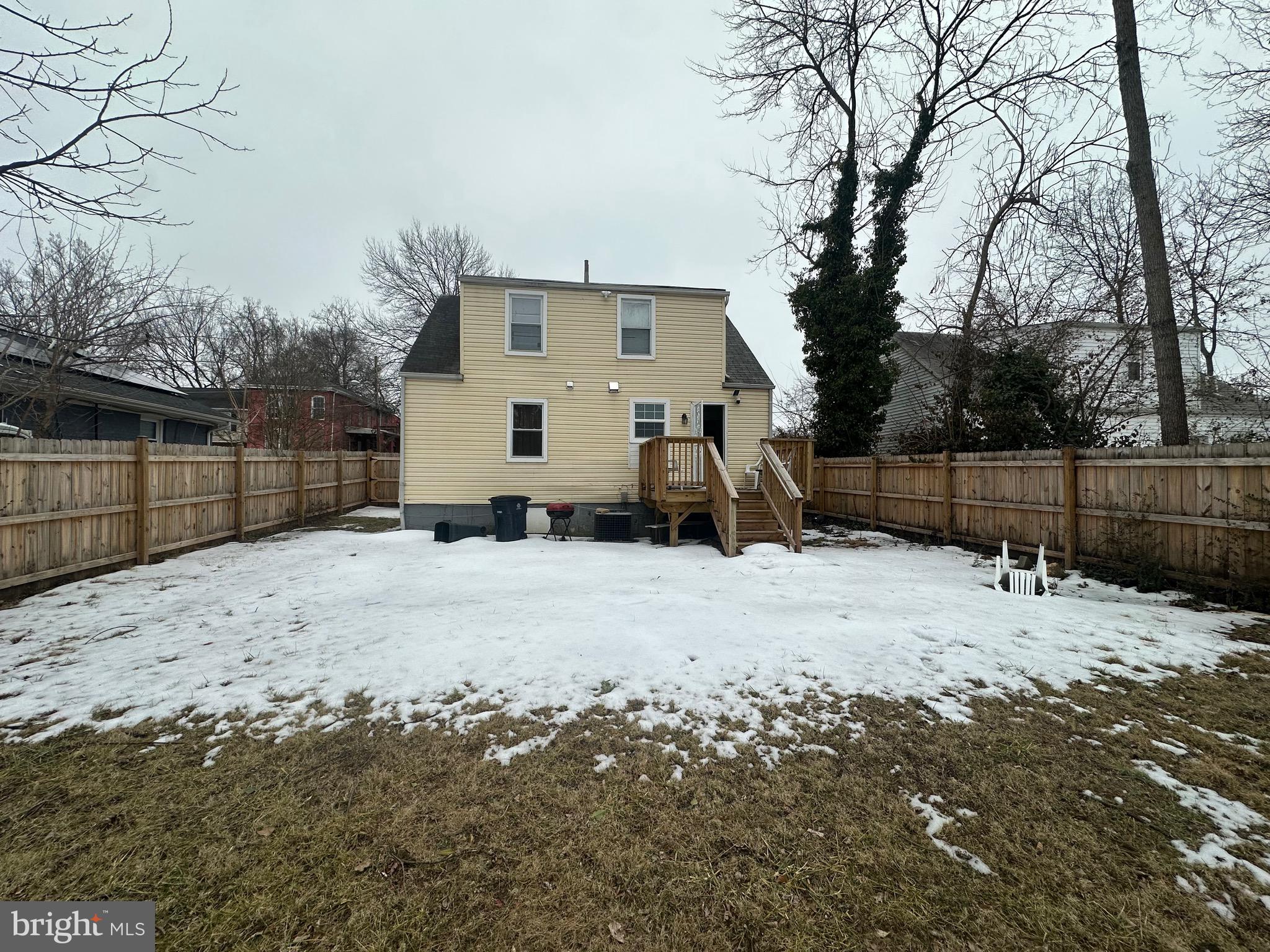 CAPITOL HEIGHTS - Residential