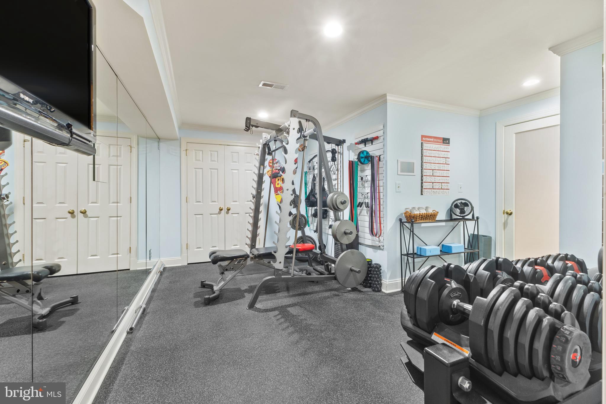 HUNTER'S MANOR - Residential