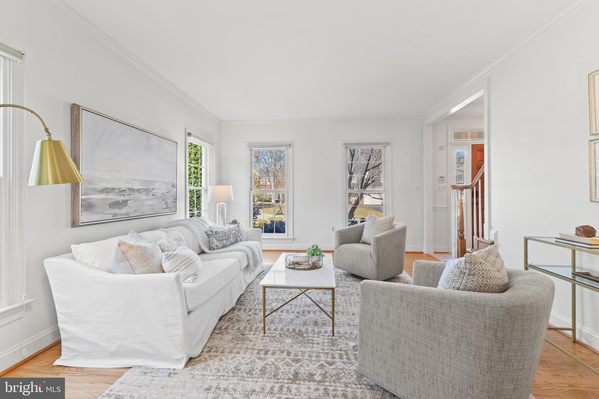 HUNTER'S MANOR - Residential