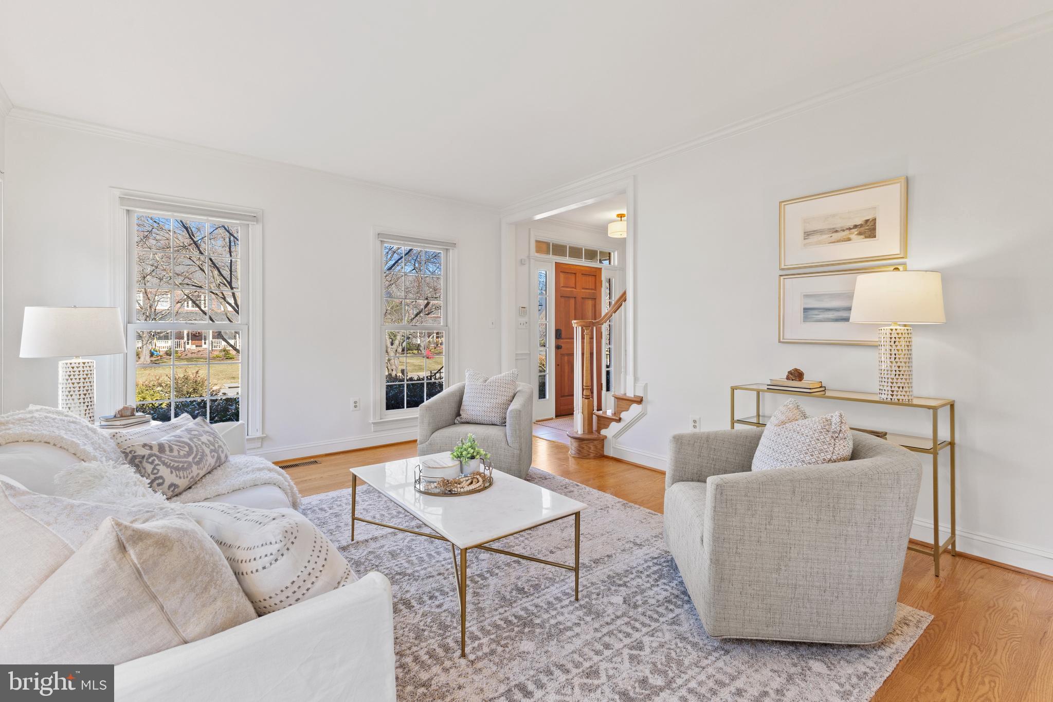 HUNTER'S MANOR - Residential