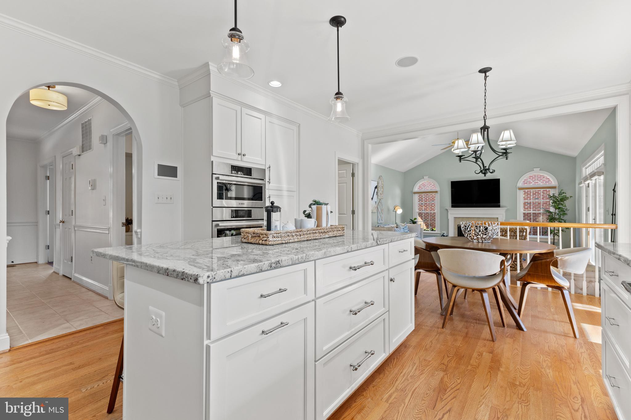 HUNTER'S MANOR - Residential