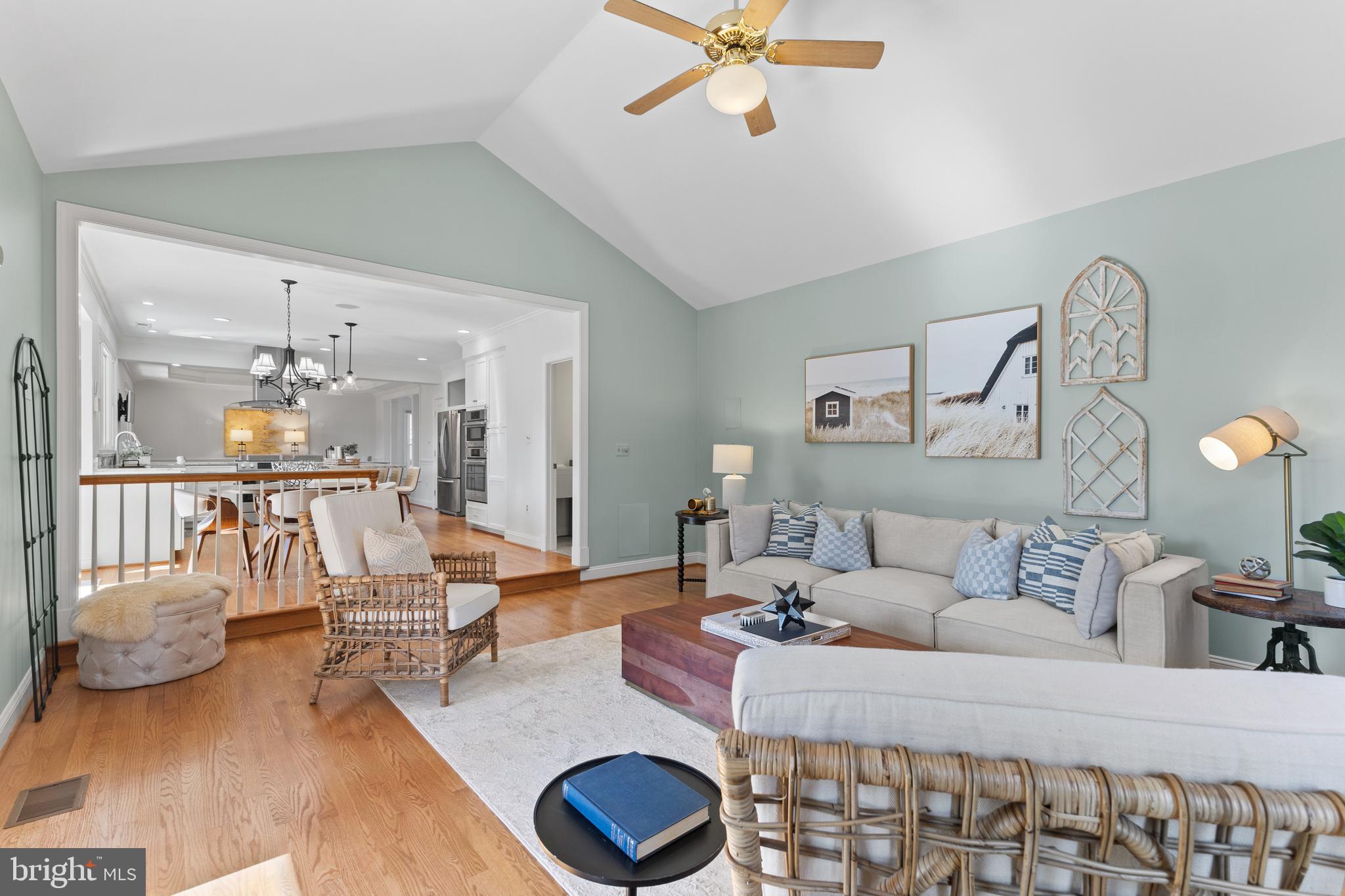 HUNTER'S MANOR - Residential