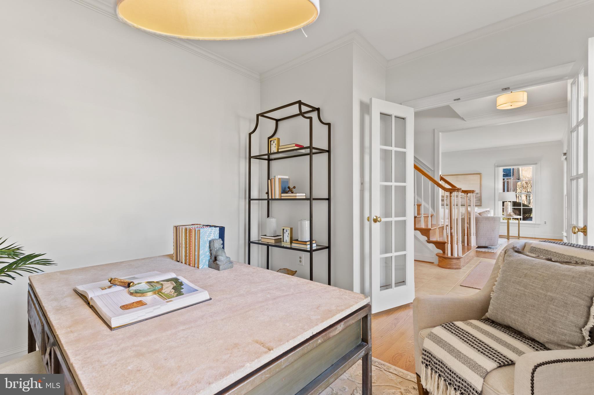 HUNTER'S MANOR - Residential