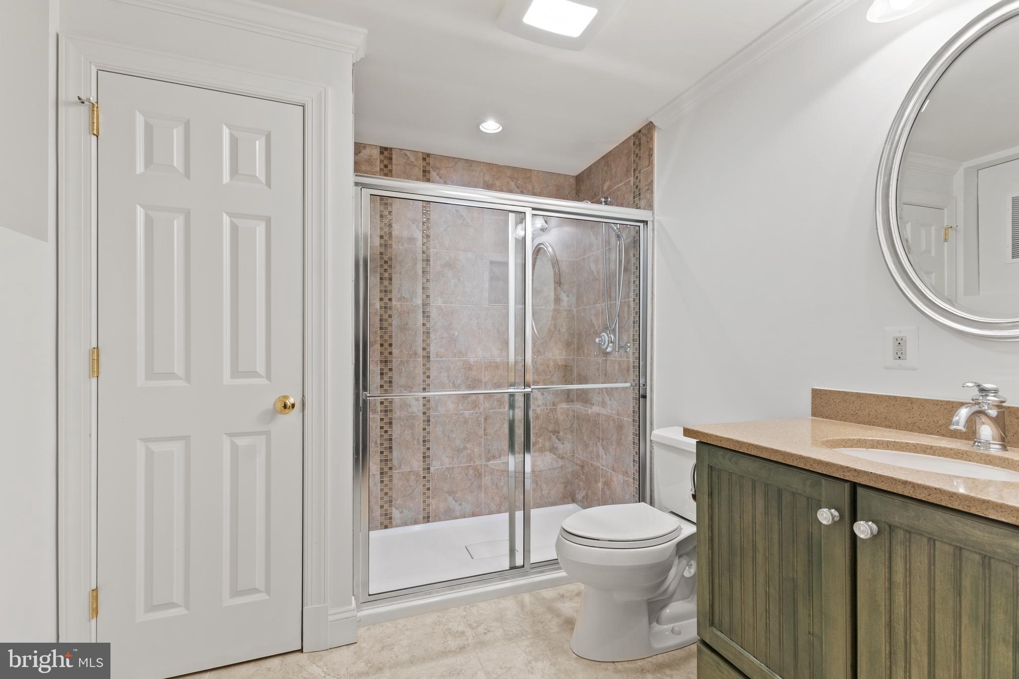 HUNTER'S MANOR - Residential