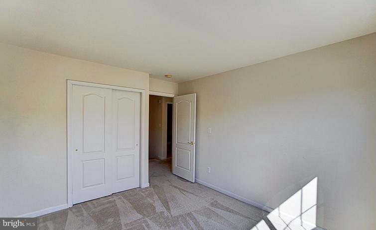 BELMONT COUNTRY CLUB - Residential Lease