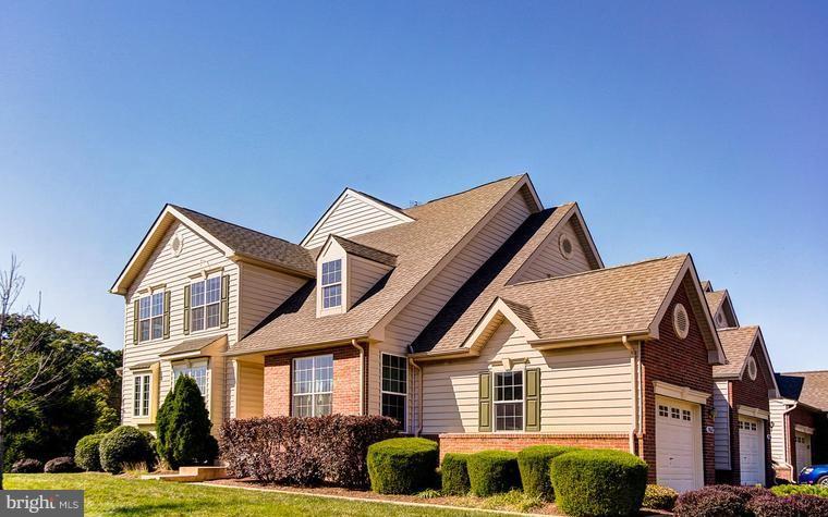 BELMONT COUNTRY CLUB - Residential Lease