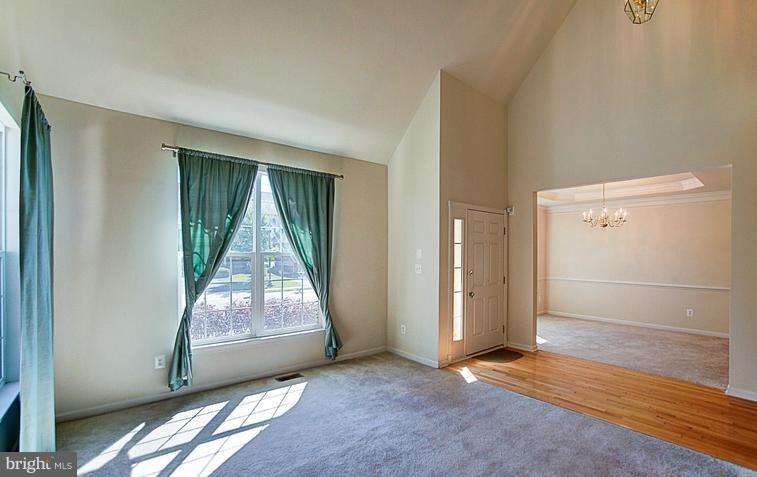 BELMONT COUNTRY CLUB - Residential Lease