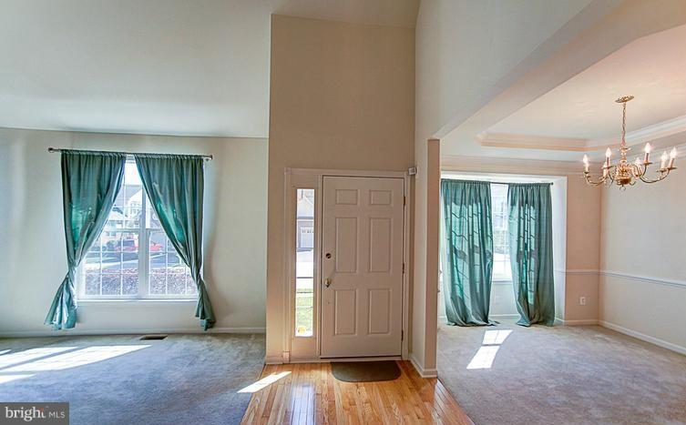 BELMONT COUNTRY CLUB - Residential Lease