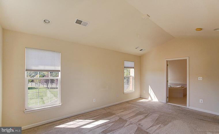 BELMONT COUNTRY CLUB - Residential Lease