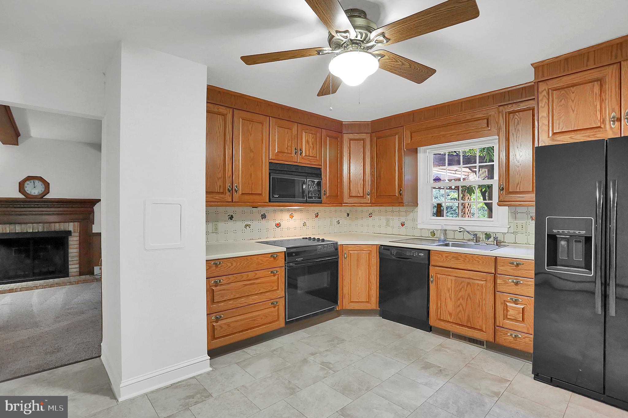 KIMBERLY MEADOWS - Residential